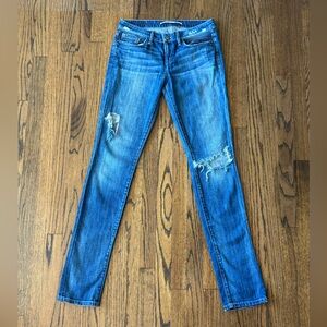 JOE’S JEANS chelsea distressed blue denim size 27